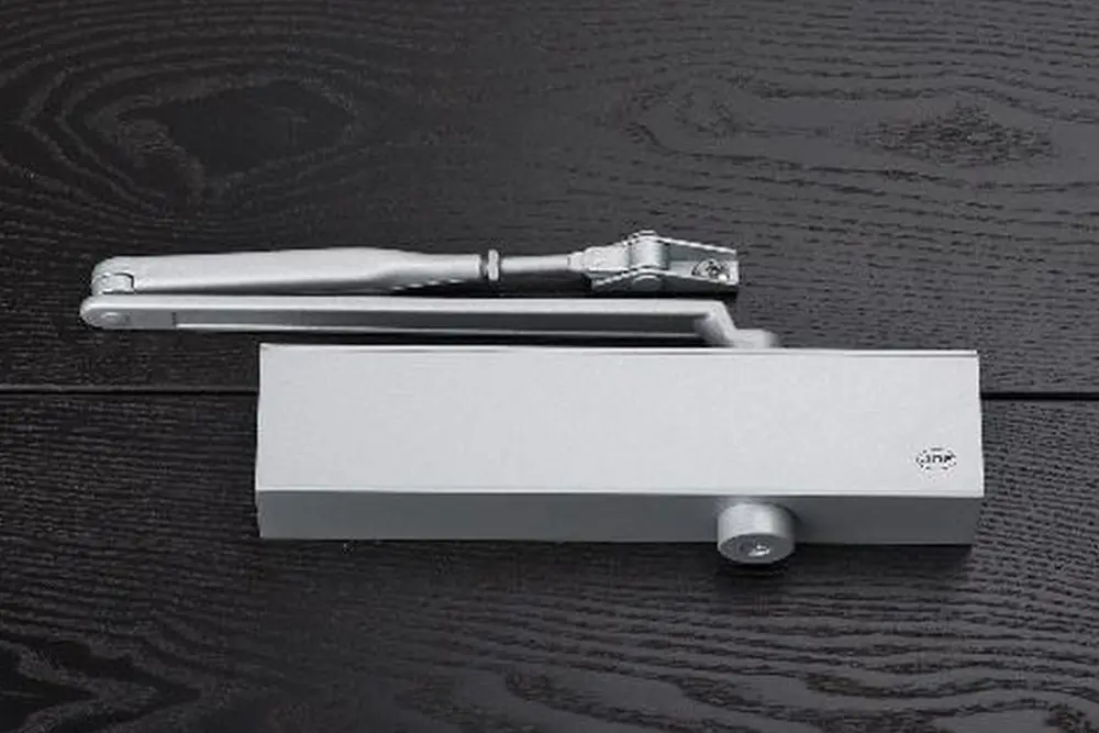 Muelles Cierrapuertas Comodidad y Seguridad